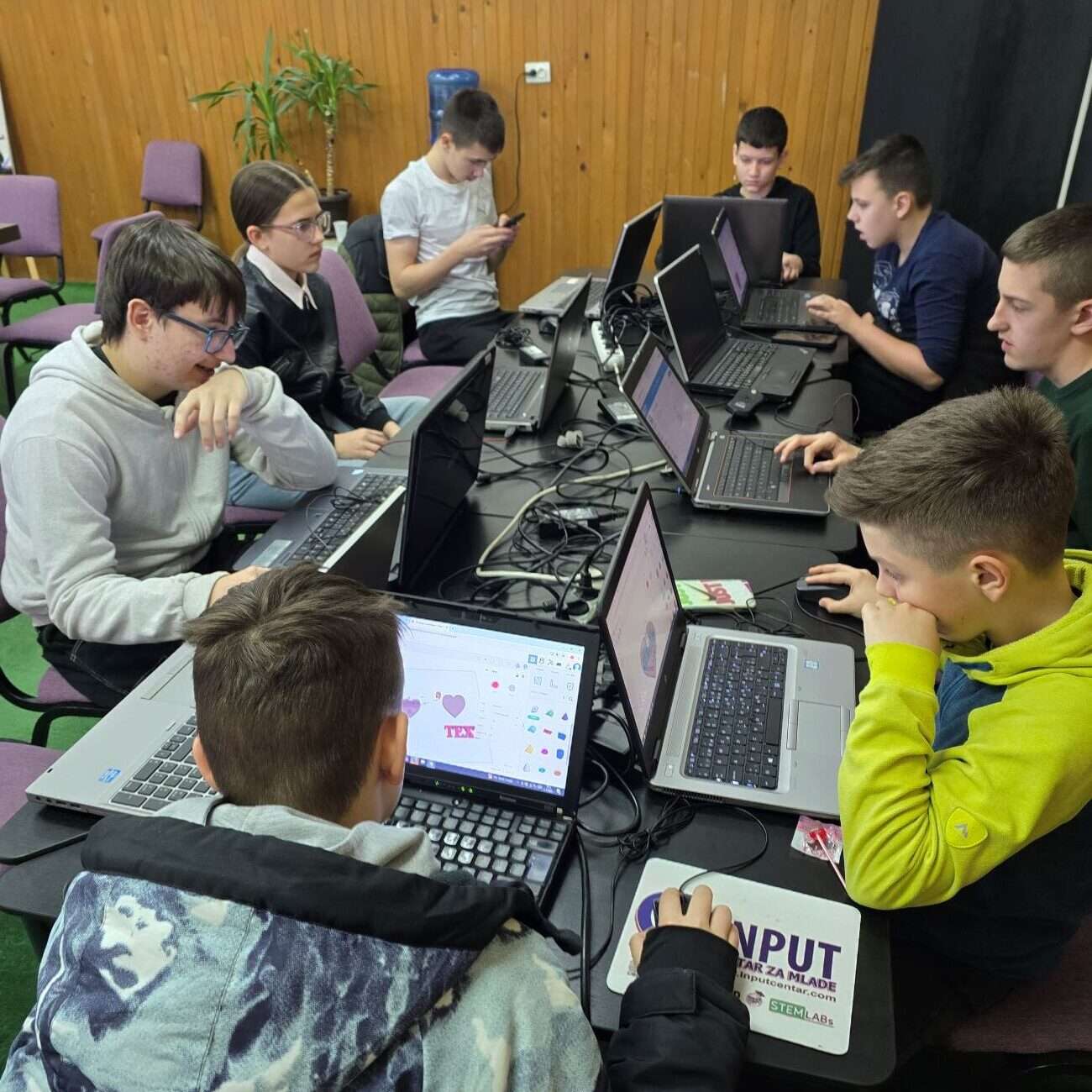 Read more about the article Kreativnost u tri dimenzije – STEM kreatori osvajaju svijet 3D tehnologije