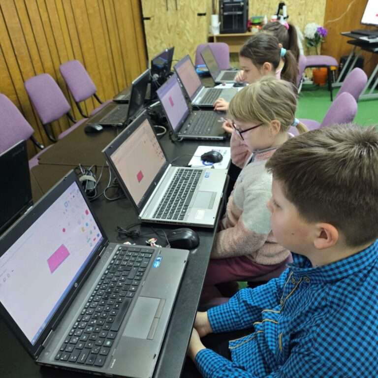 STEM istraživači otkrivaju svijet 3D modeliranja i printanja