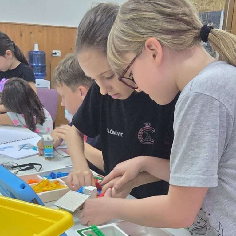Mali istraživači, velike ideje – STEM istraživači na STEM akademiji
