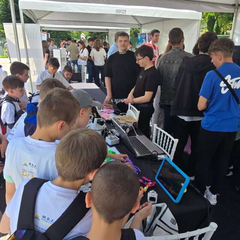 STEM Centar predstavio inovativne aktivnosti na Maker Faire Sarajevo 2025